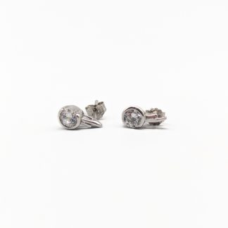Studs i Silver med Vita Stenar S925 1.38g 10.5mm