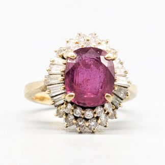 Ring i guld med röd sten och diamanter 18K 6.18g 17.25mm