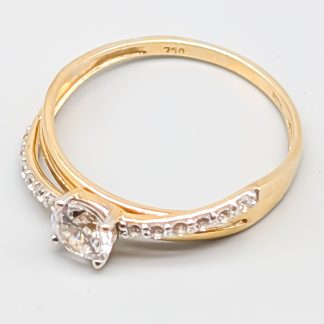 Ring i Guld med Vita Stenar-0