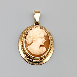 Hänge i Guld med Kamé 18K 2.25g 23mm