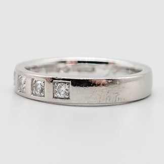 Diamantring i Vitguld-0