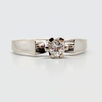 Solitärring i Vitguld med Diamant 18K 3.32g 16mm