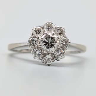 Camoséring i Vitguld med Diamanter 18K 4.2g 17mm