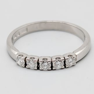 Alliansring i Vitguld med Diamanter-2