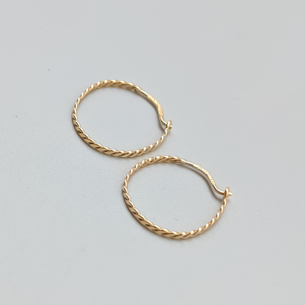 Creoler i Guld 18K 0.77g 17mm