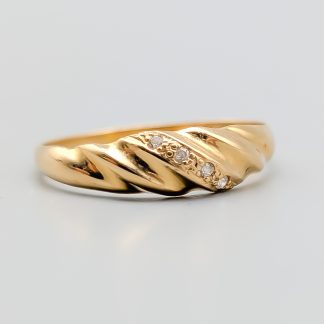 Ring i Guld med Vita Stenar 18K 1.57g 17.75mm