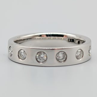 Diamantring i Vitguld 18K 6.45g 18mm