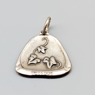 Hänge i Silver Landskapsblomma Gotland S925 1.02g 12mm