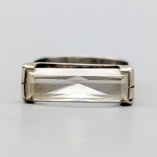 Ring i Silver med Vit Sten S830 2.99g 16mm