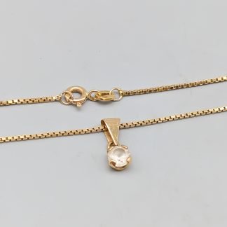 43cm Venezialänk i Guld med Hänge med Vit Sten 18K 3.71g