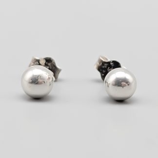Örhängen i Silver S925 0.7g 4mm