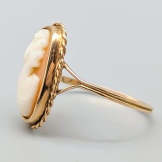 Ring i Guld med Kamé 18K 1.5g 16mm