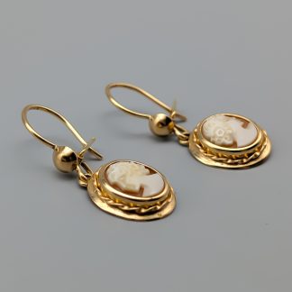 Örhängen i Guld med Kamé 18K 2.53g 28mm