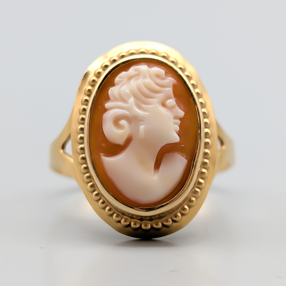 Ring i Guld med Kamé 18K 2.04g 17mm