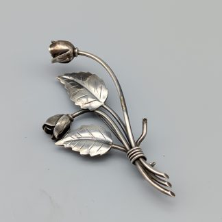 Brosch i Guld med Blommor S830 8.33g 68mm
