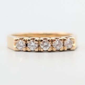 Alliansring i Guld med Diamanter-1