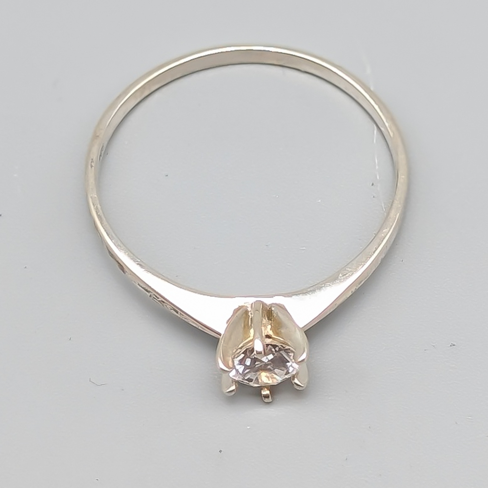 Ring i Silver med Vit Sten S925 1.28g 18.75mm