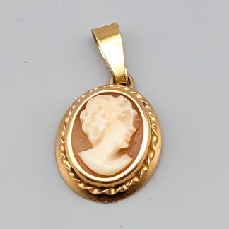 Hänge i Guld med Kamé 18K 1.04g 14mm
