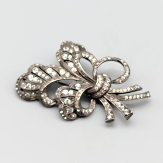 Brosch i Silver med Vita Stenar S925 13.37g 31mm
