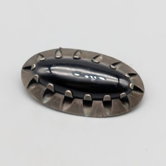 Brosch i Silver med Svart Sten S830 12.12g 26mm