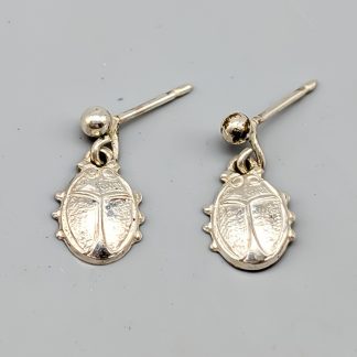 Örhängen i Silver Skalbagge S925 0.93g 15mm