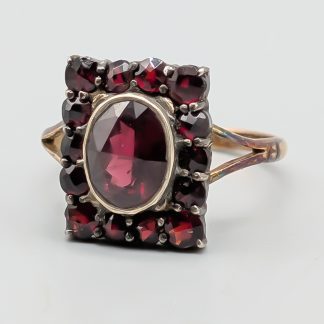 Ring i Guld med Granater i Silverfattning 18K 2.68g 16.5mm