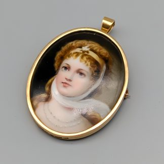 Målat Porträtt, Brosch i Guld 18K 16.16g 45mm