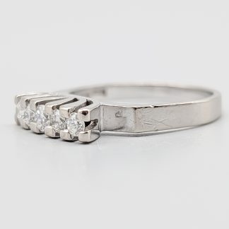 Alliansring i Vitguld med Diamanter-0