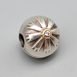 Pandora Berlock i Silver med Gulddetaljer och Vita Stenar S925 3.08g 10mm