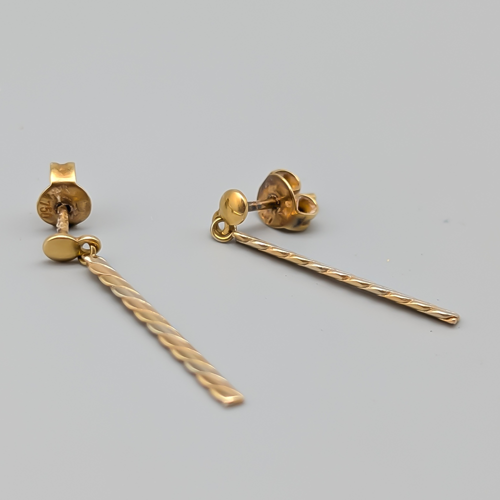 Örhängen i Guld 18K 1.45g 24mm - Bild 2