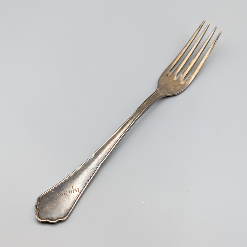 En Gaffel i Silver S800 40.46g 175mm