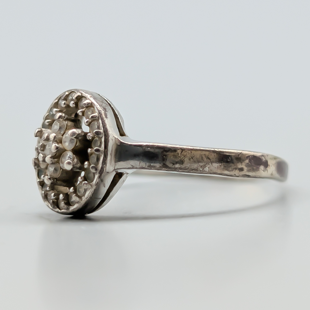 Ring i Silver med Vita Stenar S925 2.24g 17mm - Bild 2