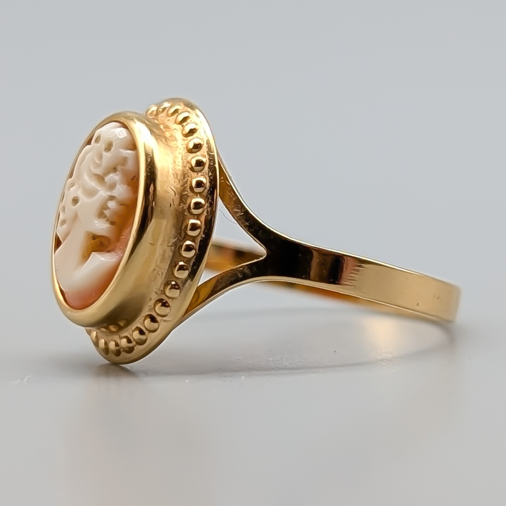 Ring i Guld med Kamé 18K 1.64g 16.75mm - Bild 2
