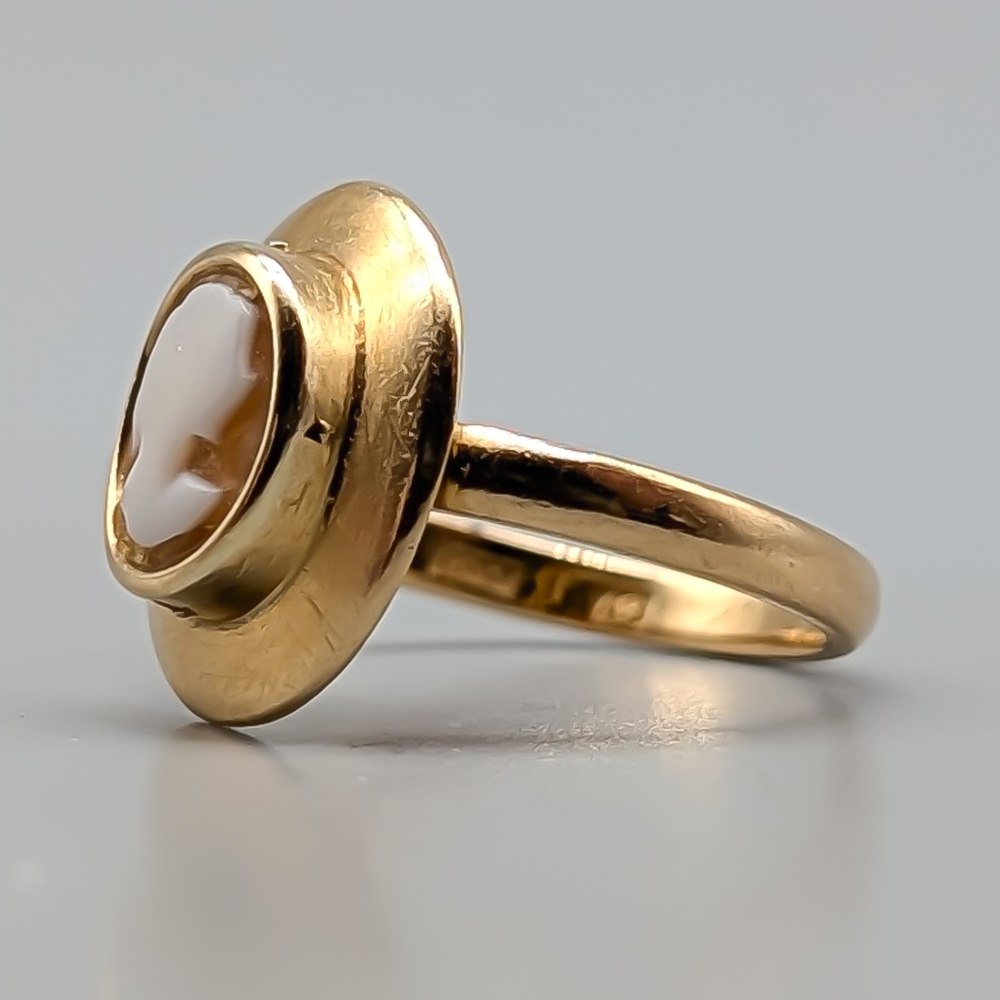 Ring i Guld med Kamé 18K 3.66g 16.5mm - Bild 2