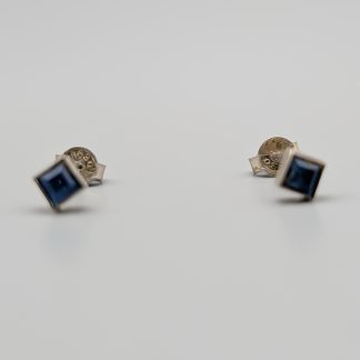 Örhängen i Silver med Blå Stenar S830 0.98g 7mm