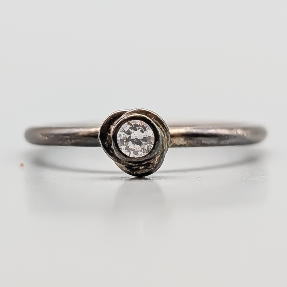 Ring i Silver med Vit Sten S925 1.84g 18.75mm