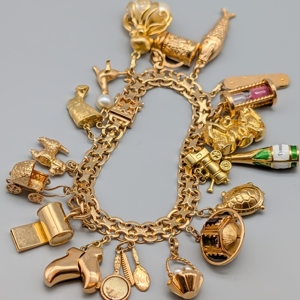 19cm X-Länk i Guld med Berlocker 18K 63.67g - Bild 2