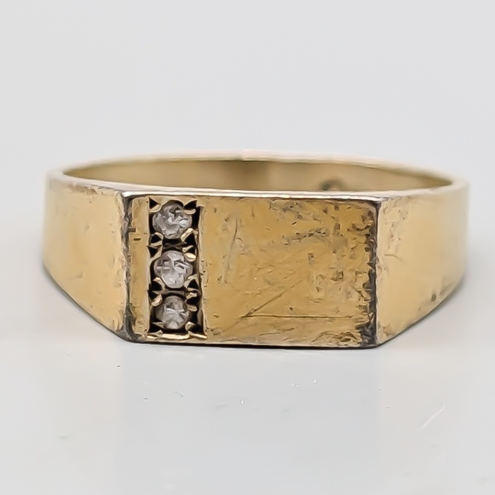Ring i Förgyllt Silver med Vita Stenar S830 3.27g 19.75mm