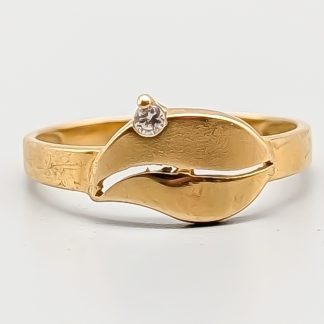 Ring i Guld med Vit Sten 18K 1.55g 16.75mm