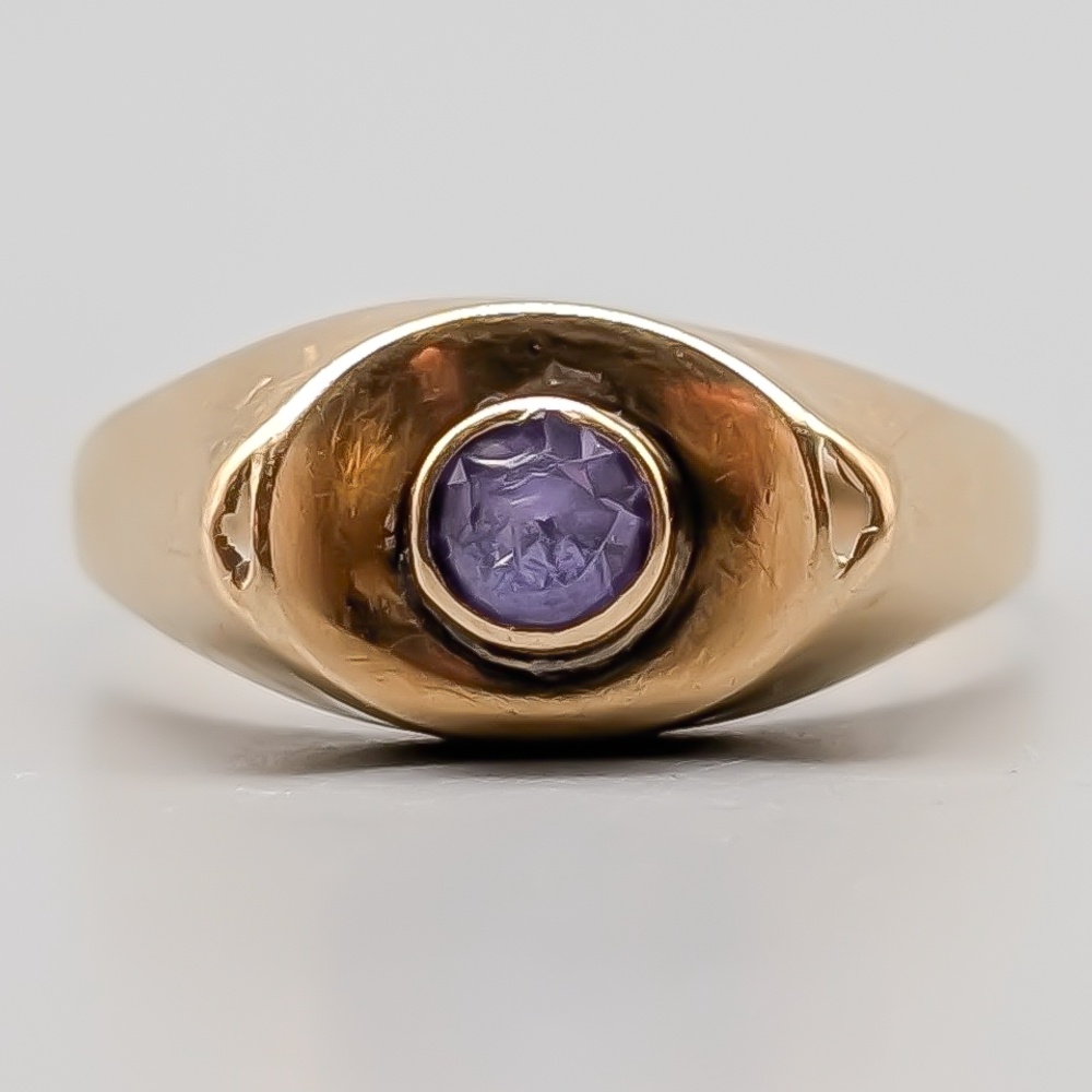 Ring i Guld med Lila Sten 14K 1.87g 18.5mm