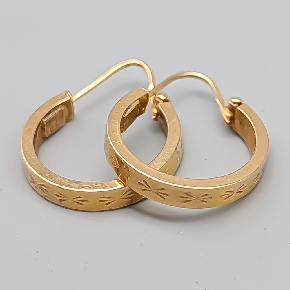 Uno-A-Erre Creoler i Guld 18K 1.58g 18mm - Bild 2
