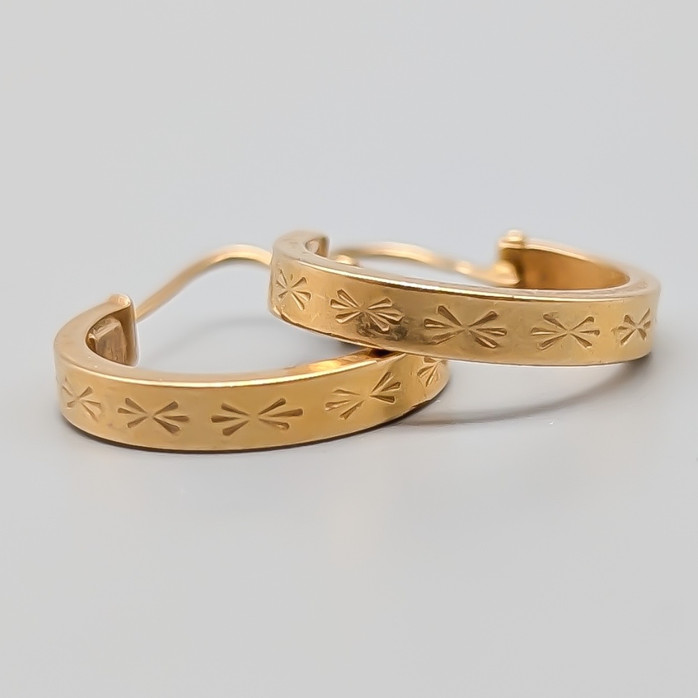 Uno-A-Erre Creoler i Guld 18K 1.58g 18mm