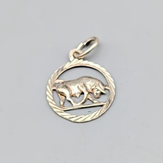 Hänge i Silver med Stjärntecken Oxen S925 0.79g 17mm