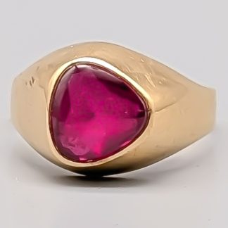 Ring i Guld med Röd Sten 18K 3.07g 17.25mm
