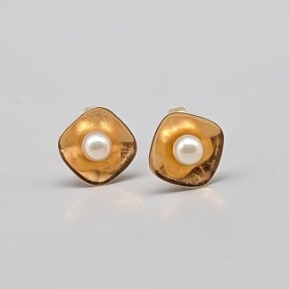 Örhängen i Guld med Odlade Pärlor 18K 1.23g 10mm