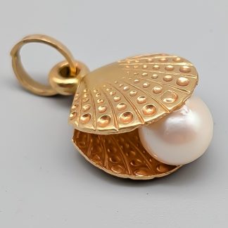 Hänge i Guld Mussla med Odlad Pärla 18K 2.34g 19mm