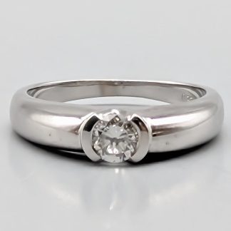 Ring i vitguld med 0.33 CT Diamant-2