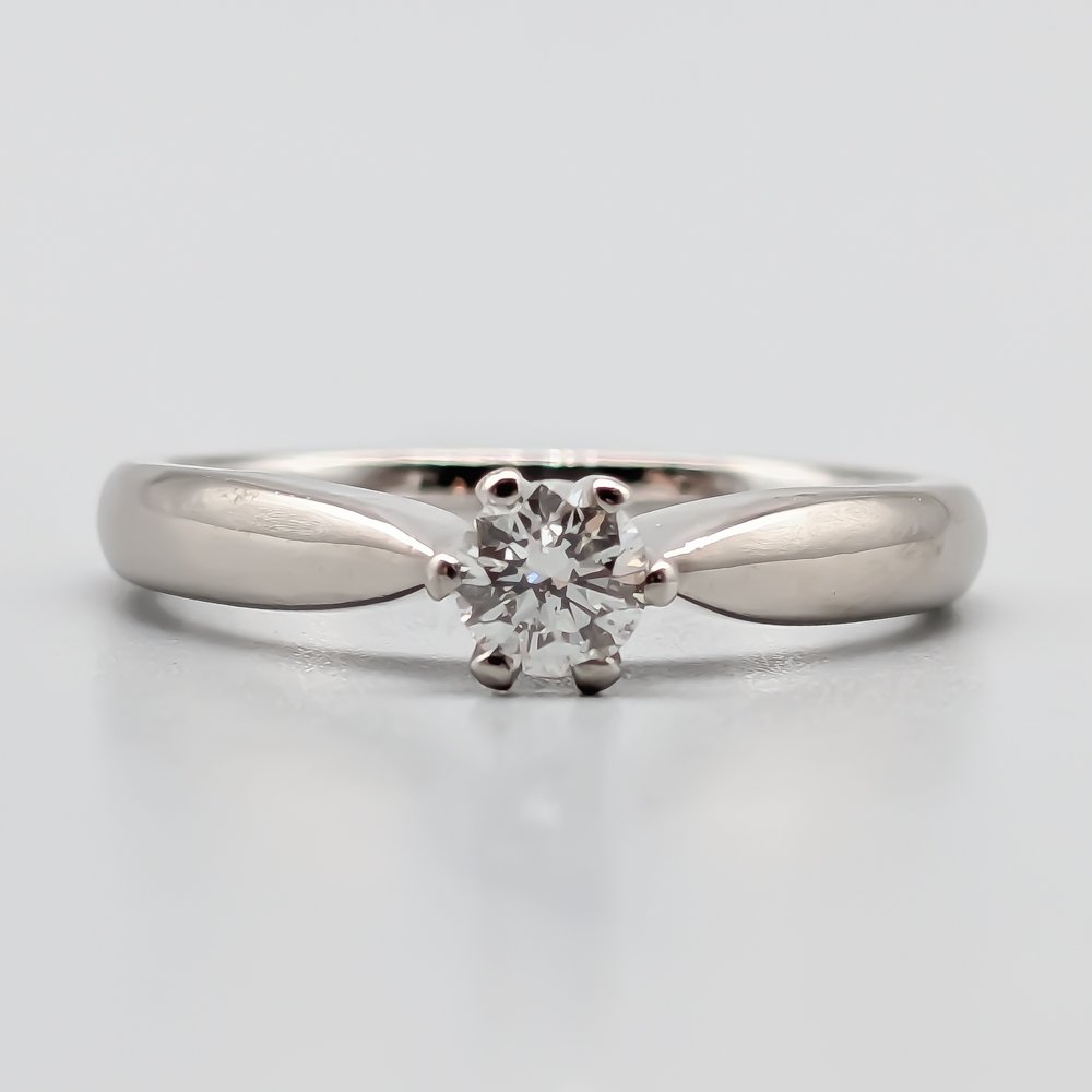 Solitärring i Vitguld med Diamant-2