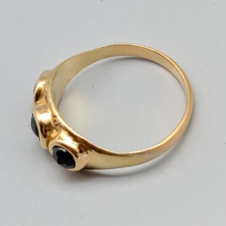 Ring i Guld med Granater-0