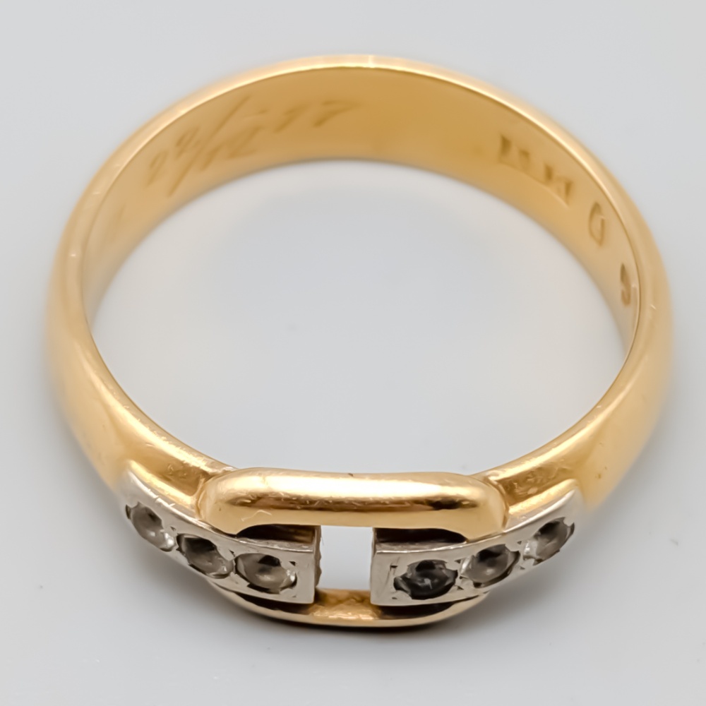 Ring i Guld med Vita Stenar 18K 6.05g 19.25mm - Bild 2
